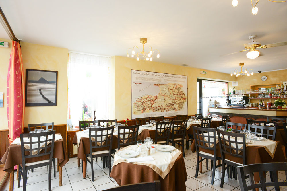 Logis Hotel Et Restaurant La Tour Brette Pontorson Exterior photo